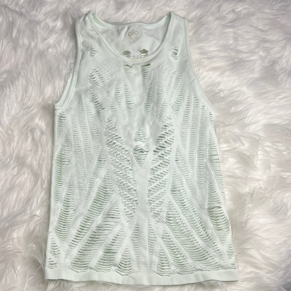 ALO Yoga Women's Distressed White Tank Top - Picture 1 of 5
